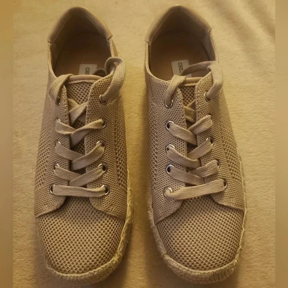 Women's Chelsea & Violet Platform Sneakers
